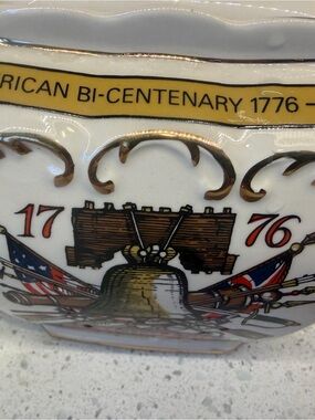Vintage 1976 Liberty Bell American Bi-Centenary Teapot - White & Gold